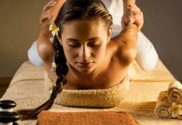 Massage kiểu Thái mang lại nhiều lợi ích sức khỏe
